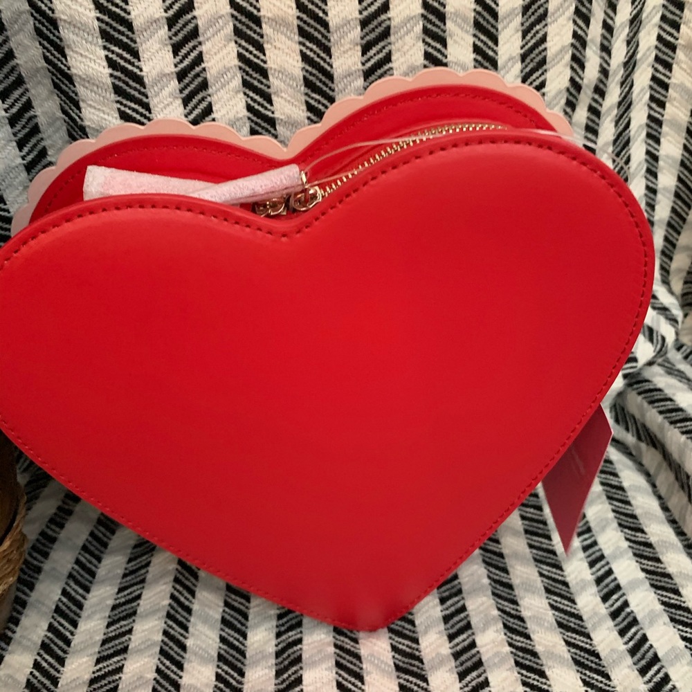 Yours truly Kate spade heart crossbody red multi - Picture 4 of 6